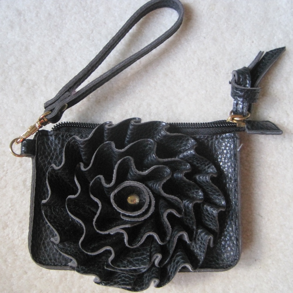 Jazzd black leather flower wristlet